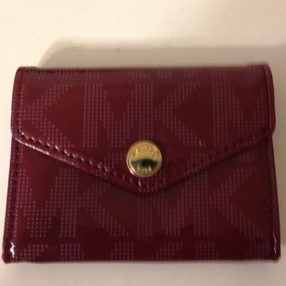 👛 MICHAEL KORS 👛 signature patent leather wallet - Picture 1 of 6